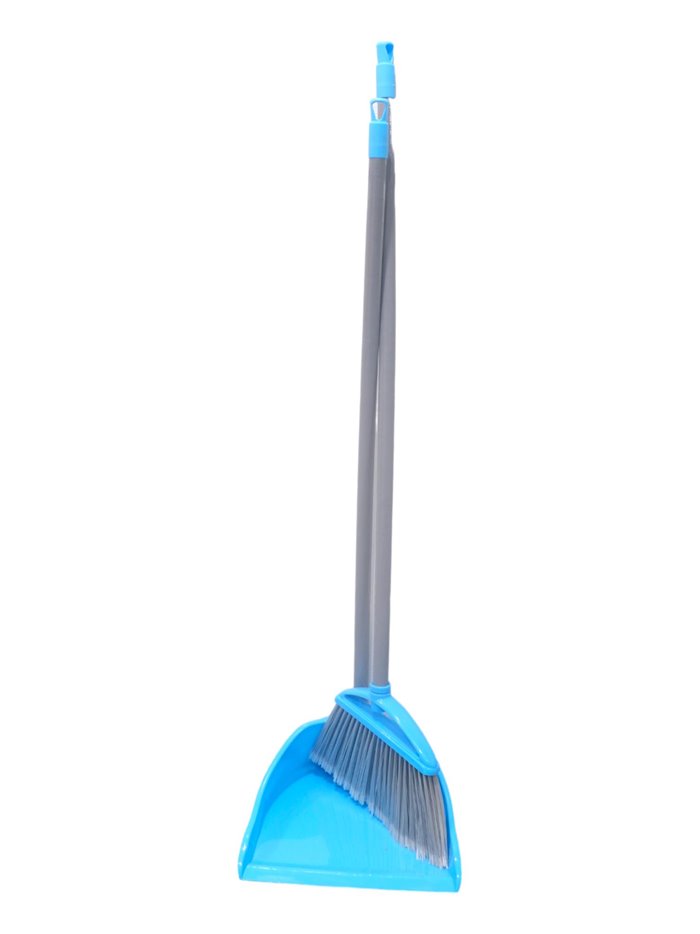 30015 - Fresh Start Long Handle Broom & Dustpan (Recogedor de Basura Largo) 47110 - Box:  - Loc: A2